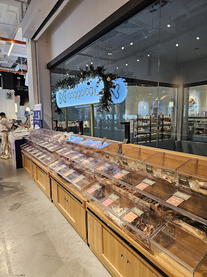 Doggology Pet Grocer @ Jaya One
